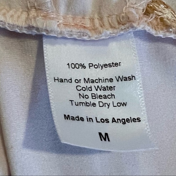 Lucy in the Sky - Picture 2 of 4